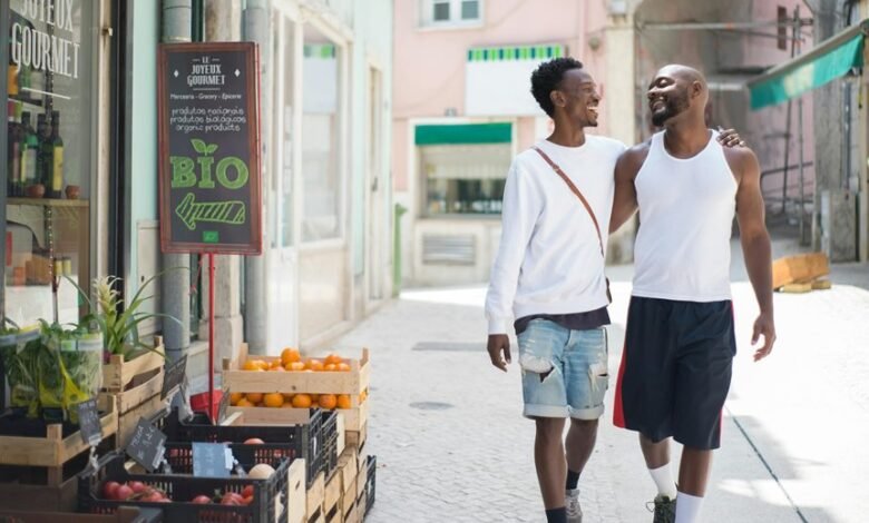 investors favor thriving stocks